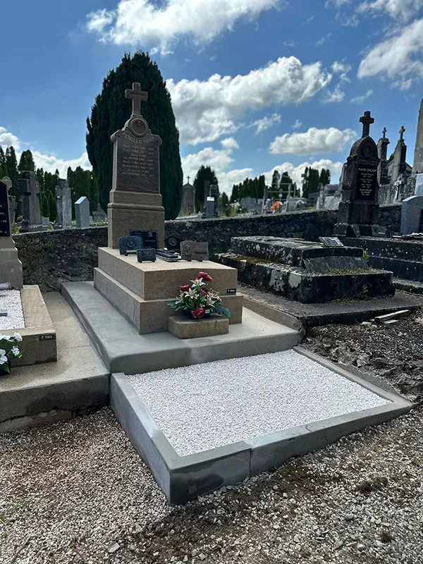 Sépulture après intervention au cimetière