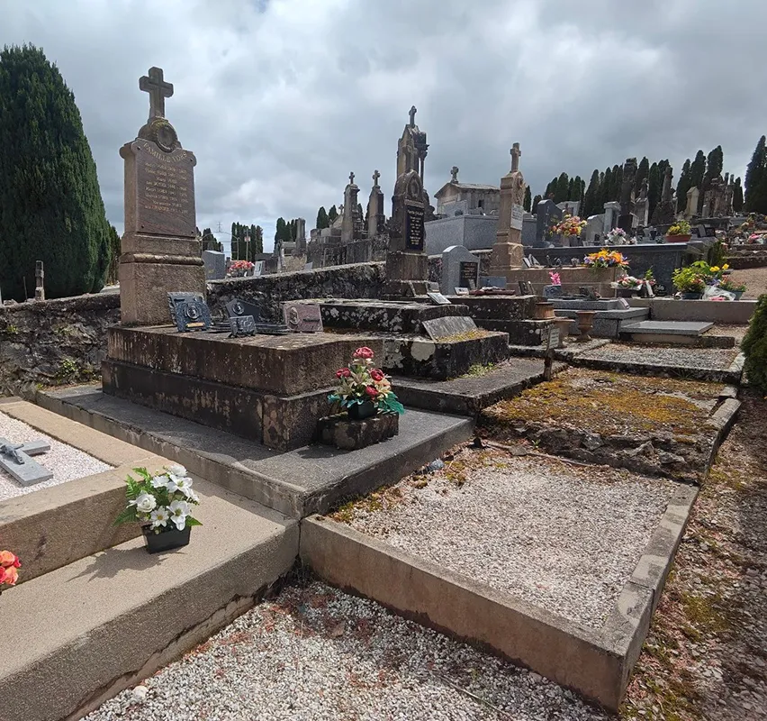 Sépulture avant intervention au cimetière